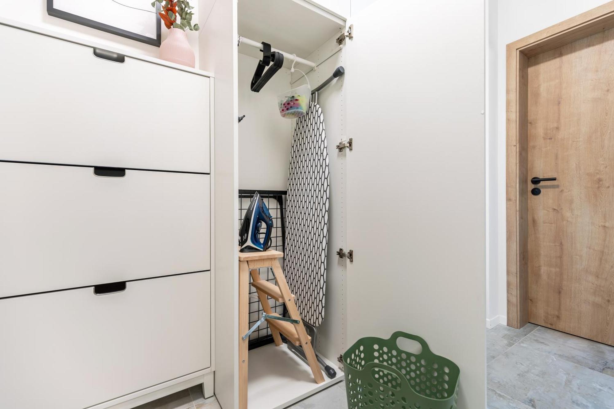Fully Equipped Apartments With Terraces, Free Garage Parking, Netflix & Ac - By Apartmany Slapanice Cz Екстериор снимка