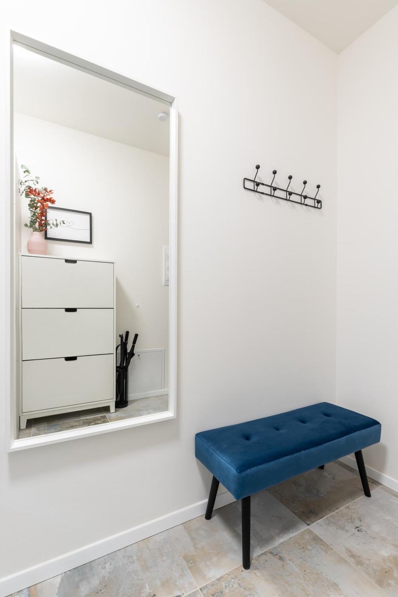 Fully Equipped Apartments With Terraces, Free Garage Parking, Netflix & Ac - By Apartmany Slapanice Cz Екстериор снимка
