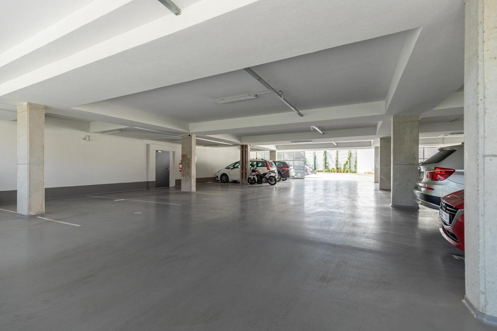 Fully Equipped Apartments With Terraces, Free Garage Parking, Netflix & Ac - By Apartmany Slapanice Cz Екстериор снимка